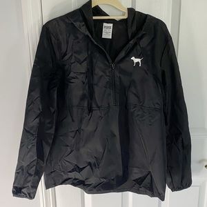 Windbreaker black from pink